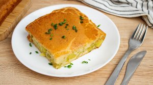 Сытный заливной пирог с картошкой и яйцом