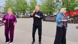 15 мая.Глаза в глаза...
