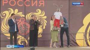 Костромской талисман велогонки «Россия» - «Мазайский заяц» с велосипедом – отправился во Владимир