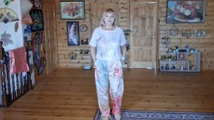 Мои новые брюки с сайта Озон и новая сумочка.