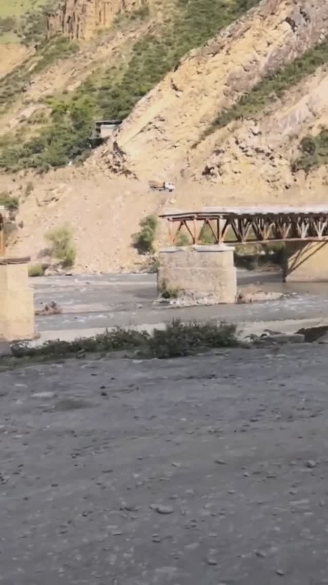 Разрушеный мост в ауле ХЕБДА. Путешествие по Дагестану.