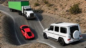 Автомобили против гигантского провала: Безумный челлендж в BeamNG Drive!