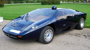 ISDERA IMPERATOR 108i — суперкар с вкладыша Turbo и перископом на крыше