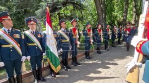 Землю с могилы комбрига Красной армии Томина на юге Таджикистана передали делегации РФ