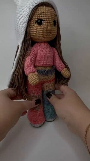 Ну какая….. #вяжусама #квадраткрючком #вязаныекуклы #crochet #amigurumi #handmade #мкповязанию