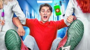 🩺 МЫ СТАЛИ ДОКТОРАМИ НА 24 ЧАСА! 🏥 БЕДНАЯ vs БОГАТАЯ vs ГИГА БОГАТАЯ Больница! 💎