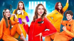 🚨 ИЗВЕСТНЫХ МОДЕЛЕЙ АРЕСТОВАЛИ ПРЯМО НА ПОДИУМЕ! ⛓️ Выживаем 24 Часа В Настоящей ТЮРЬМЕ! 🚔