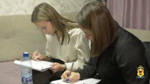 Семейная пара из Читы уличена полицией в афере с продажей поддельных удостоверений тракториста