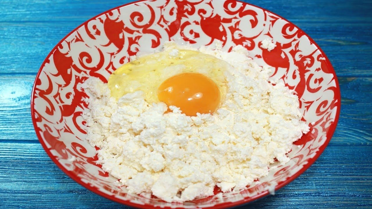 Больше не готовлю сырники, эта выпечка получается безумно вкусной.