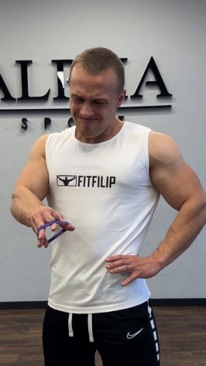 Маленькая резинка с БОЛЬШИМ характером 👀