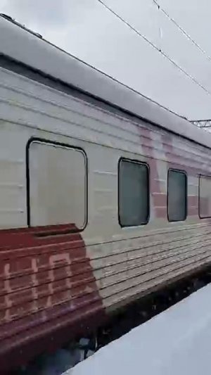 ЛЕГЕНДА 2017 ГОДА!
Электровоз эп20 001 с рейсом Москва симферополь