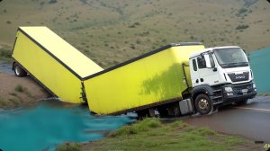 Автомобили против глубокой воды: Безумный челлендж в BeamNG Drive!