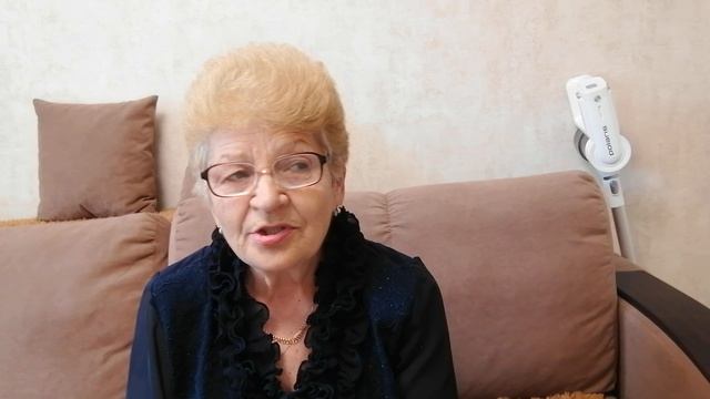 Не обращай внимание на больных тетенек-старушек