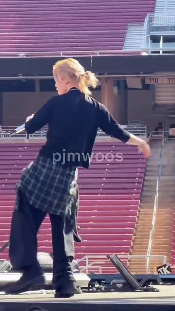 BTS🫰💜 Стэнфорд день 1