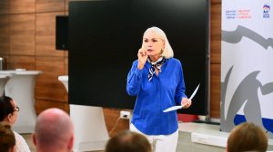 Председатель комитета Госдумы по просвещению Ирина Белых встретилась с директорами московских школ