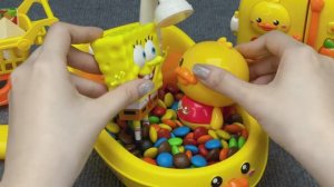 Коллекция разноцветных яиц-сюрпризов Губки Боба и модных игрушек Минни Маус 🌈