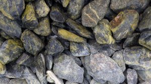 Галька из Змеевика фракция 40-70мм