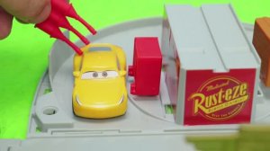 Пожарная машина, Молния Маккуин, Cars, LEGO и DUPLO, эвакуатор, парковка-гараж, распаковка для детей