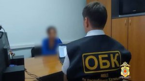Полицейские Калмыкии задержали девушку из Перми за помощь аферистам в хищении денег вдовы бойца СВО