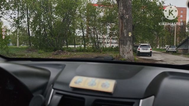 Подарки с утра/Курьер с цветами/Поехали на рынок/Купили рассаду/Готовлю обед/С кофе на берег реки