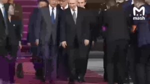 Владимир Путин прилетел в Китай