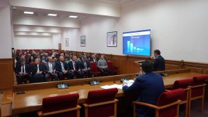 Мэр Махачкалы провел аппаратное совещание