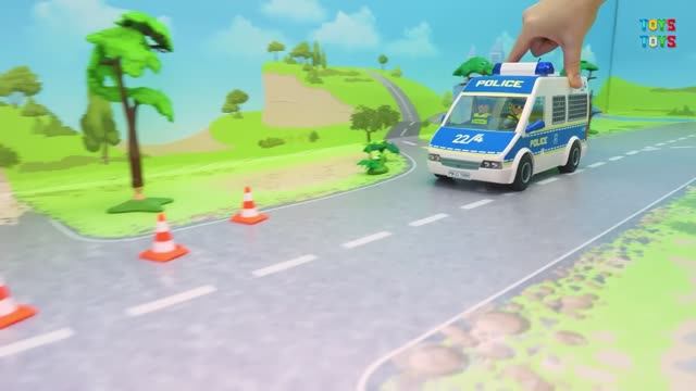 Игрушки скорая помощь, пожарная и полицейская машина, монстр трак, автобус   Мультики для детей