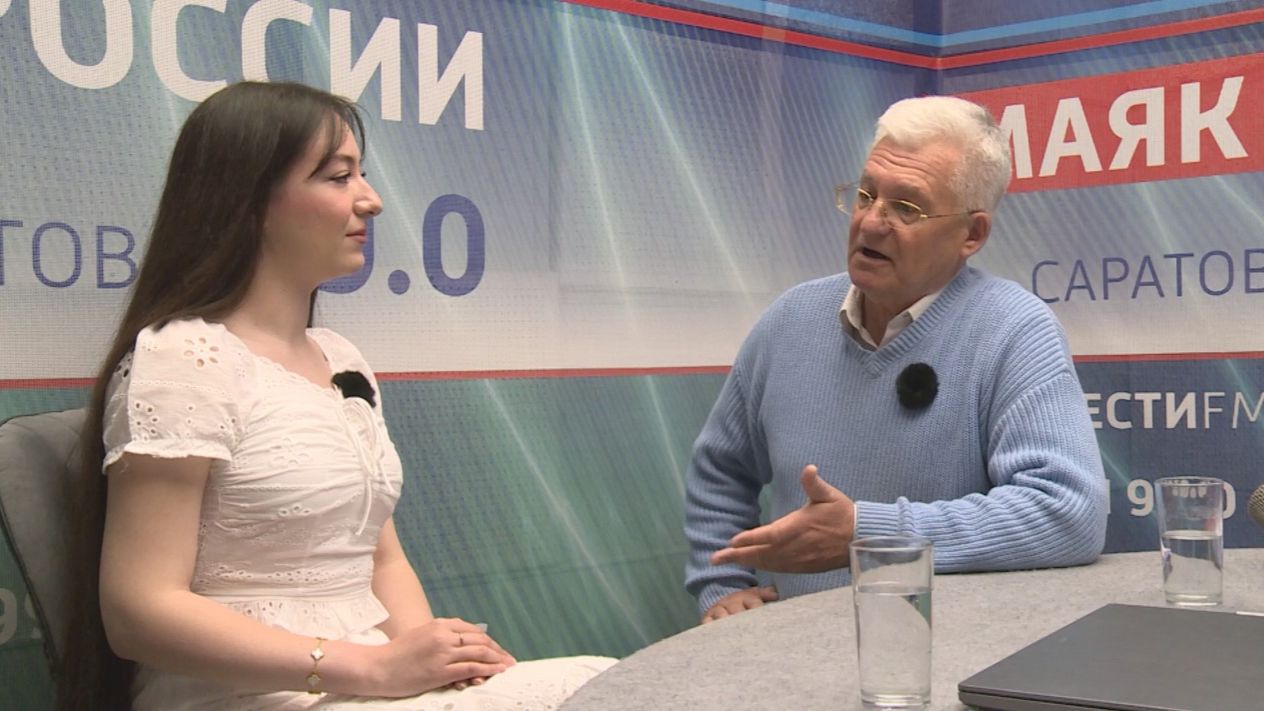 «Прямой эфир — это всегда контакт со слушателем» : интервью с радиоведущим Евгением Грачёвым