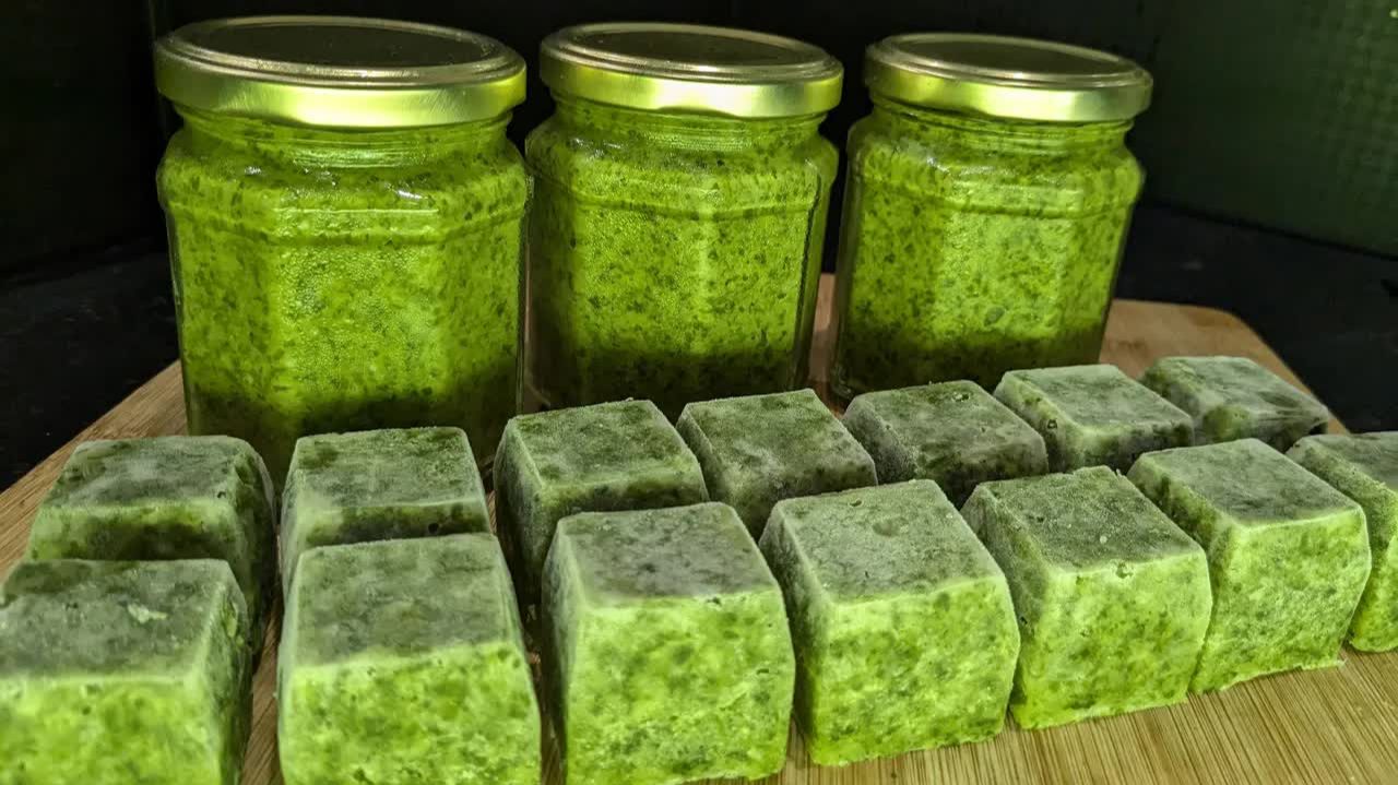 Обалденный способ заготовки зеленого лука на всю зиму! СОУС ИЗ ЗЕЛЕНОГО ЛУКА! Заготовка на зиму!