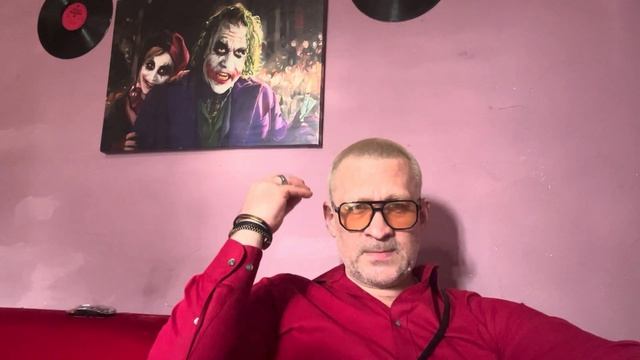 Мужчины после 40 выбирают для жизни рептилий