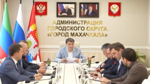Власти Махачкалы обсуждают меры по пресечению выброса нечистот на пляж «Берёзка»