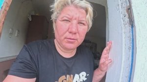 Губарева- У МЕНЯ НЕПРИЯТНОСТЬ ПОВРЕДИЛА КОЛЕНО.