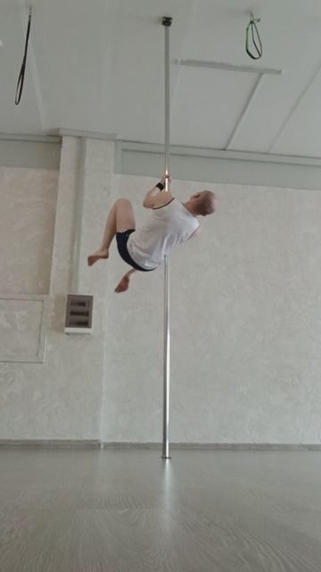 Клип от 15.05.26 версия 2 (Александр Странник https://vk.com/far_familiar)