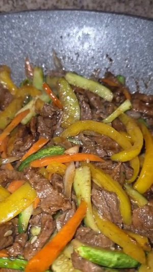 Как же это вкусно! Говядина, овощи, лапша!#рецепт #удон #говядина