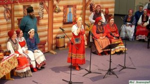 Поет Татьяна Гехман (ансамбль «Гольянова рать», Москва)
