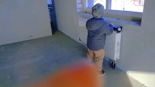 Едем в Новый Дом и Играем на Детской Площадке 