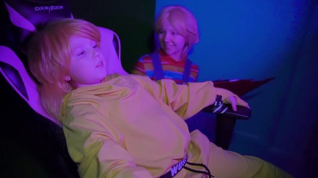 Everyone in Poppy Playtime became children. The Prototype and Lily Lovebraids became children. смотреть онлайн