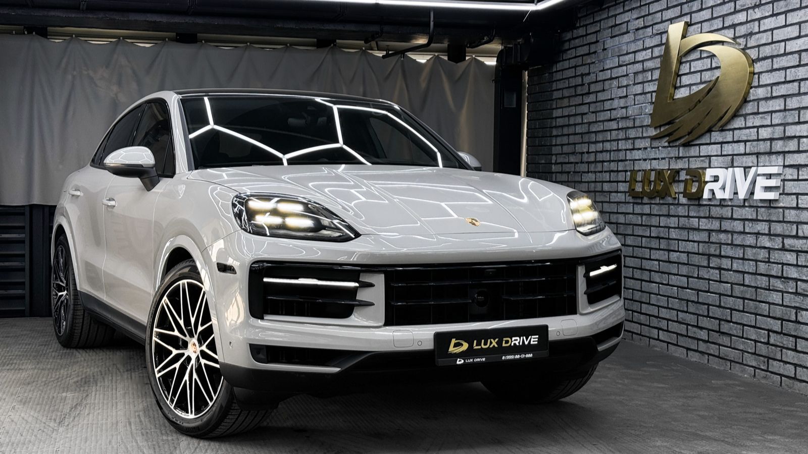 Все новейшие фишки Porsche Cayenne Coupe 2025