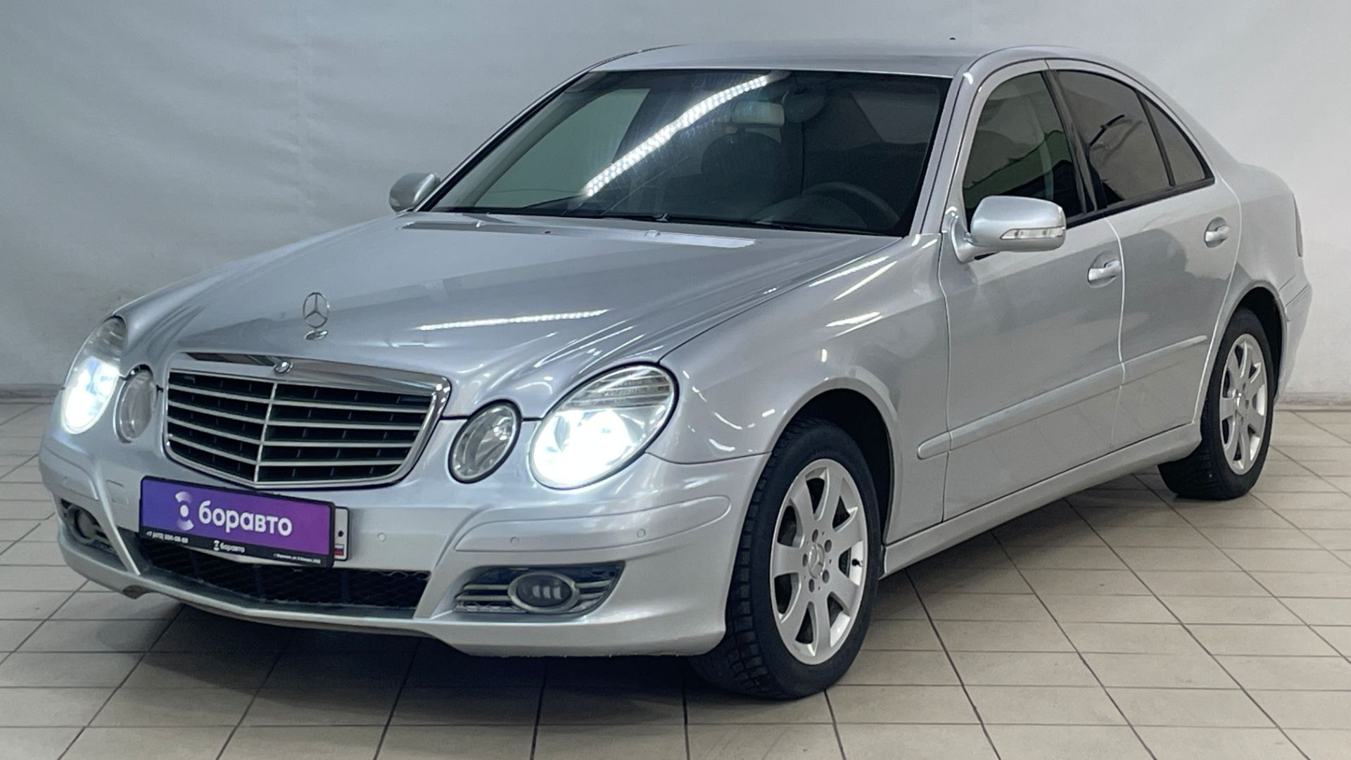 MERCEDES-BENZ E