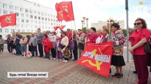 В Элисте в День пионерии возложили цветы к памятнику Владимиру Ленину