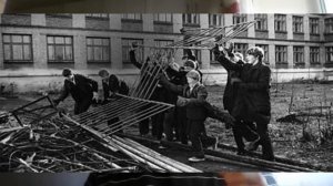С Днём пионерии, друзья! Всем, кто носил красный галстук, посвящается