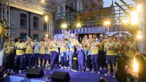 Футболисты «Зенита» с триумфом вернулись в Санкт-Петербург