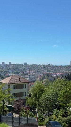 Жизнь в центре Сочи: дом с видом на море, рядом гимназия и ТРЦ — 16 млн руб.