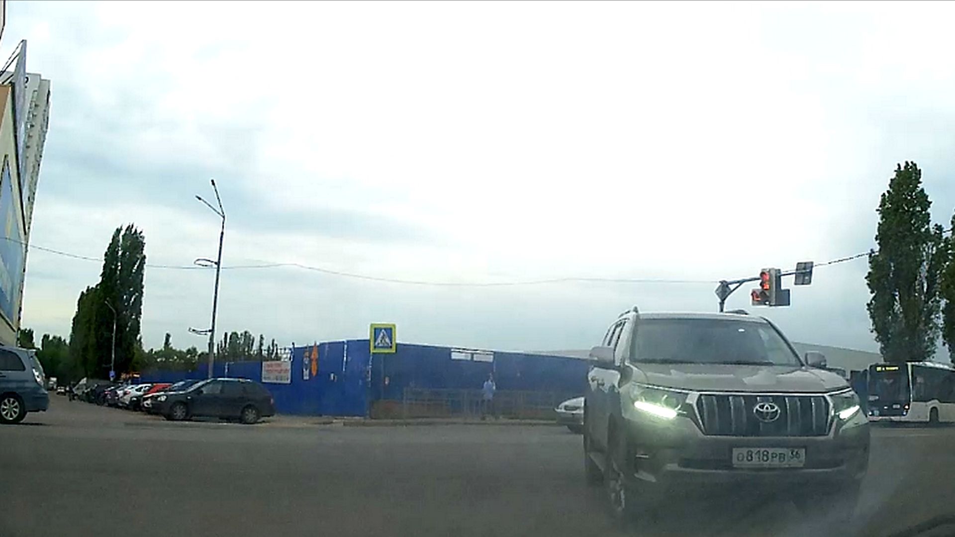 Воронеж. Массовая езда по встречке...