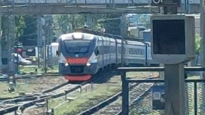 ЭП2Д ПРИБЫВАЕТ НА СТАНЦИЮ МЦД ОДИНЦОВО СО СТОЯНКИ.