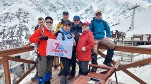 Новая группа Клуба 7 Вершин начала акклиматизационный цикл перед восхождением на Эльбрус