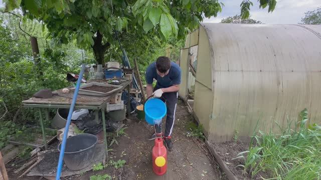 Ремонт в душе + подкормка смородины 18.05.26