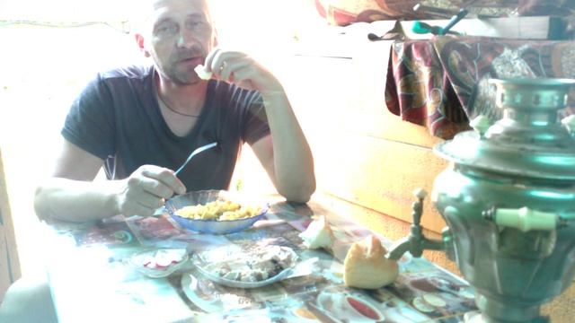 МУКБАНГ | ОБЖОРЫЧ | ЖАРЕНЫЙ КАРТОФАН | СКУМБРИЯ (консерва) | РЕДИСКА...