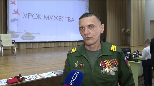 Тюменские школьники отправили гуманитарную помощь бойцам СВО