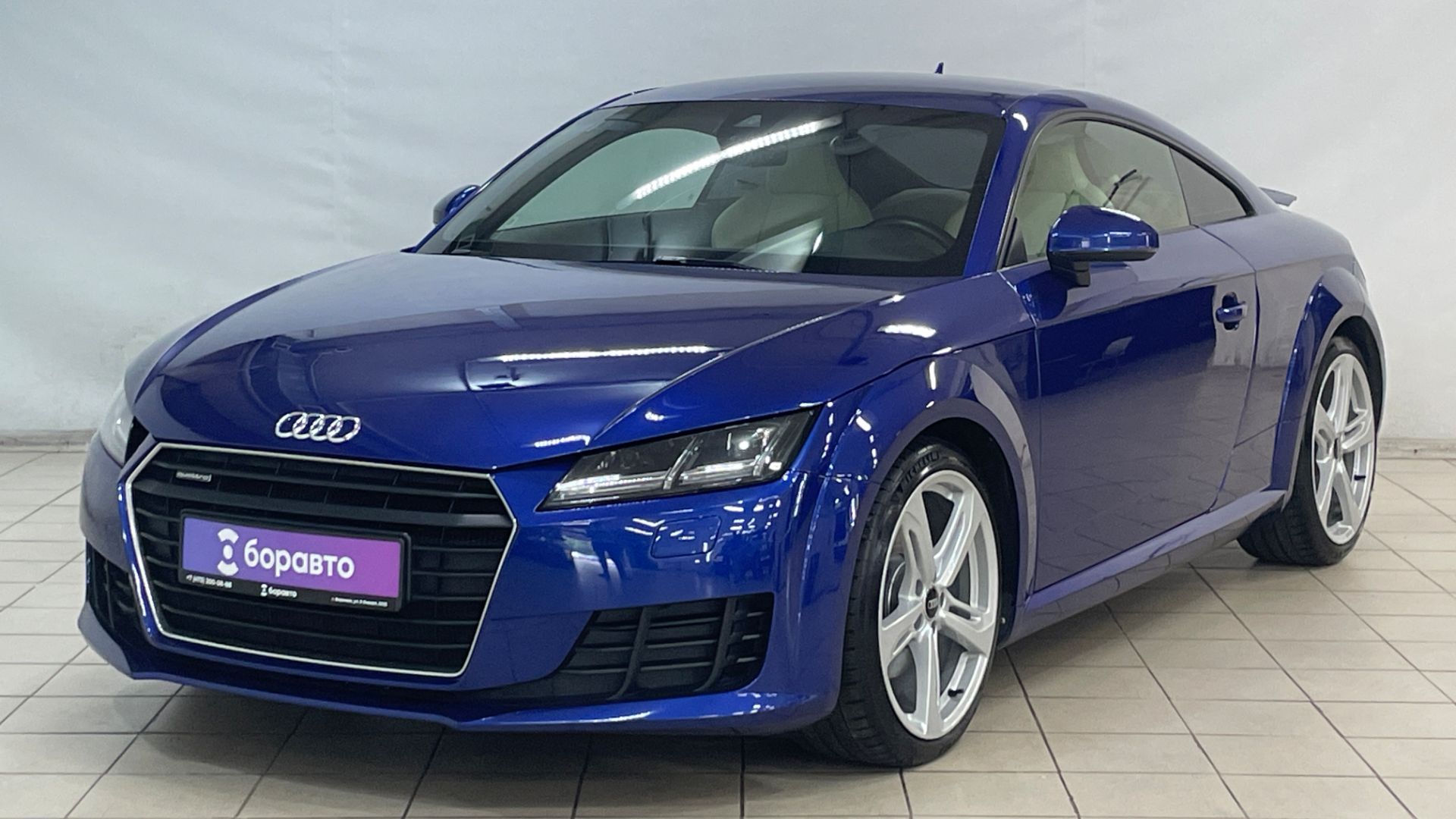 AUDI TT